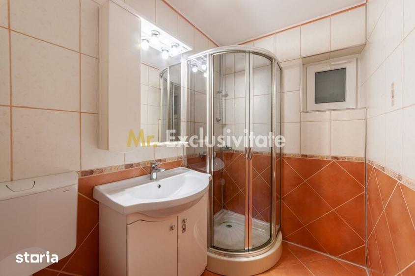 Apartament cu 3 camere decomandat în Calea București