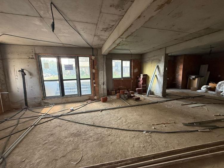 Spațiu comercial, de 151 mp, în Chiajna