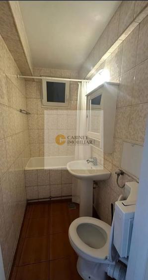 Apartament cu 2 camere semidecomandat, mobilat în Cișmigiu