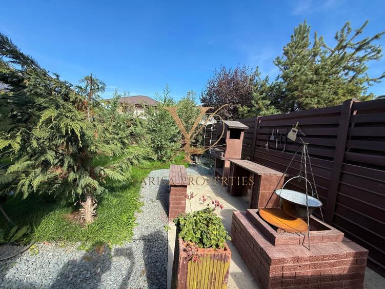 Casă individuală cu 4 camere cu Teren 442 Mp în Dragomirești-Deal