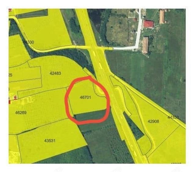 Teren de 7468 mp, în Central
