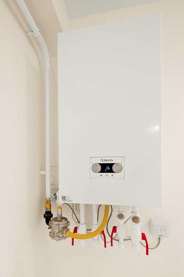 Apartament cu 3 camere decomandat în Barieră