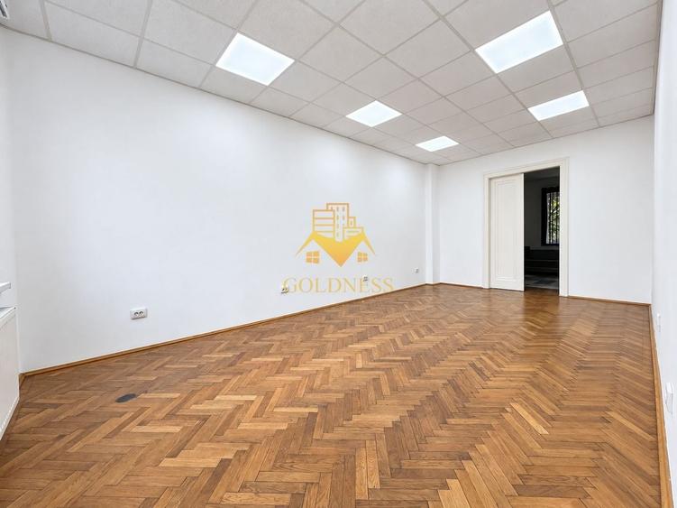 Apartament cu 2 camere semidecomandat, mobilat în Central
