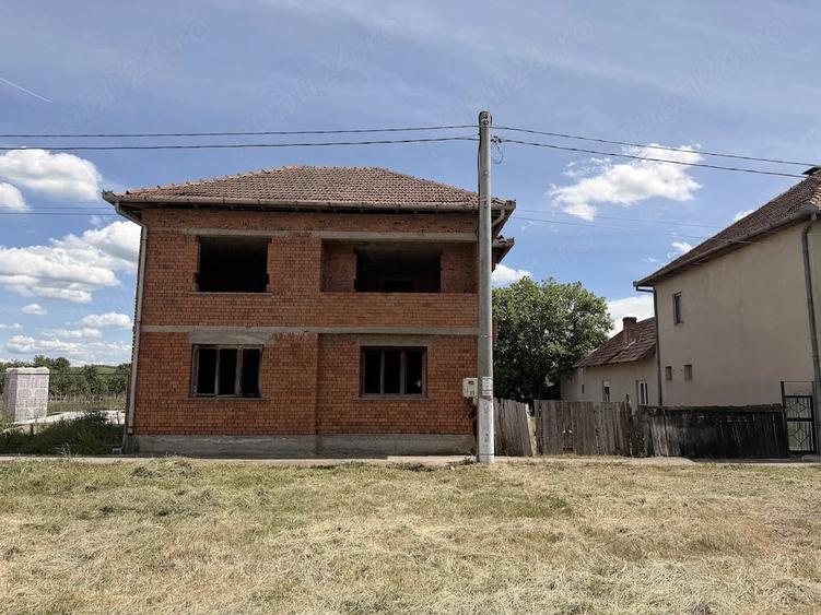 Casă cu Teren 1471 Mp în Bethausen