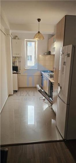 Apartament cu 3 camere decomandat, mobilat în Mărăști