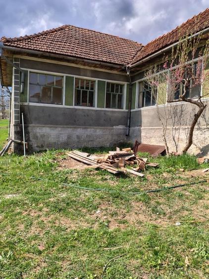 Casa si terenul aferent de 2 ha intravilan - 16