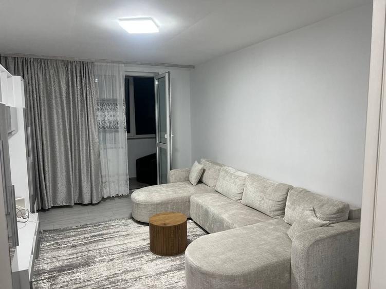 Apartament cu 2 camere decomandat în Exterior Vest