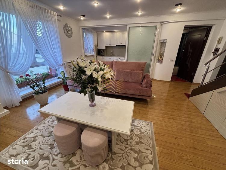 Apartament cu 4 camere decomandat în Ciupercenii Noi