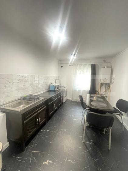 Apartament cu 3 camere decomandat, mobilat în Mărăști