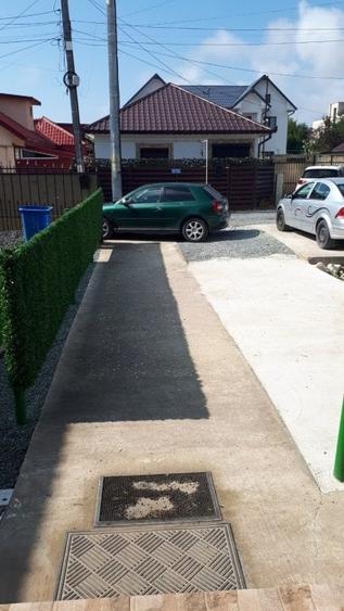 Casă individuală cu 5 camere cu Teren 302 Mp în Sud