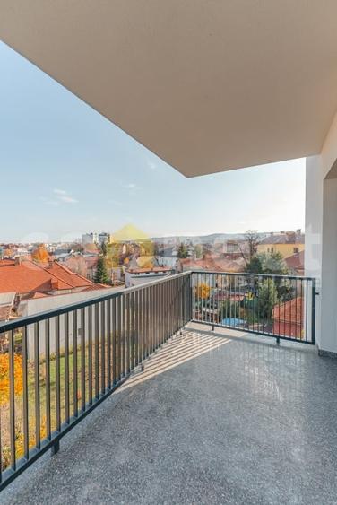 Apartament cu 3 camere în Semicentral