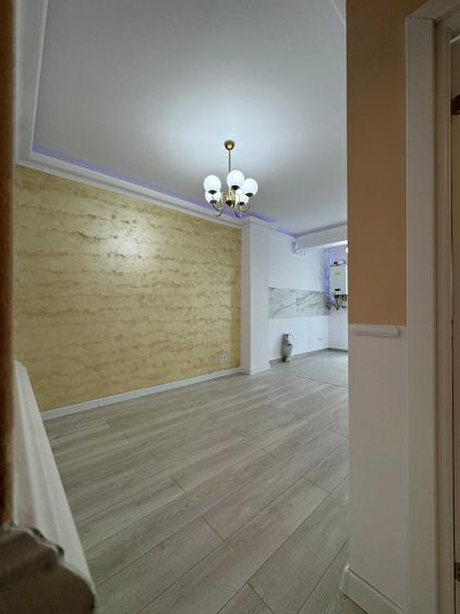 Apartament cu 2 camere decomandat în Florești