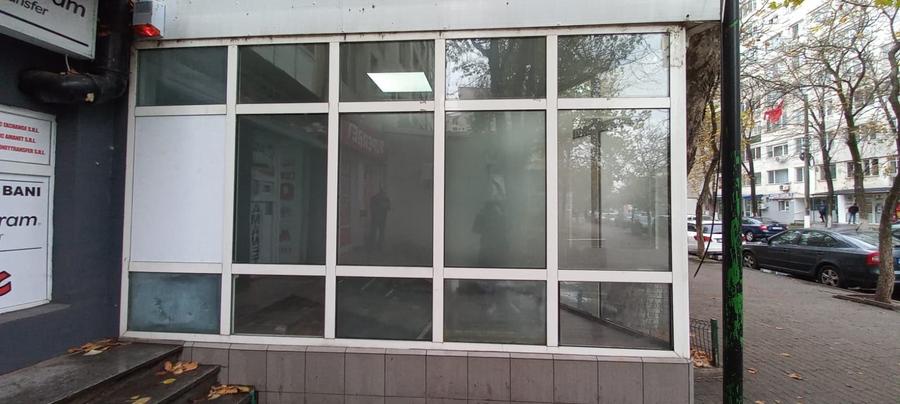 Spațiu comercial, de 45 mp, în Central
