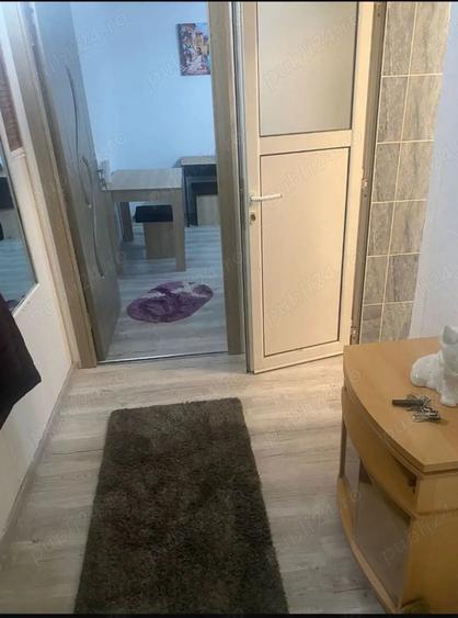 Apartament cu 2 camere semidecomandat, mobilat în Spitalul Județean
