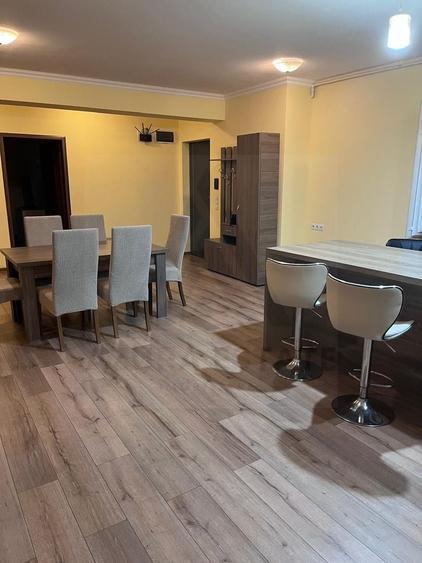 Apartament cu 3 camere semidecomandat, mobilat în Terezian