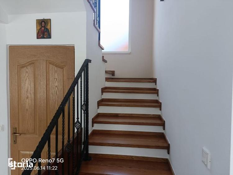 Casă cu 5 camere cu Teren 500 Mp în Reghin