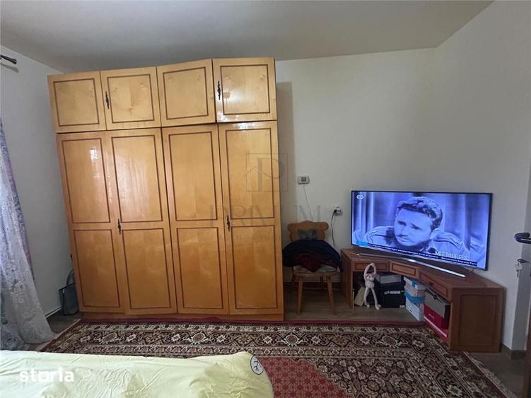 Casă cu 3 camere cu Teren 933 Mp în Sânmihaiu Român