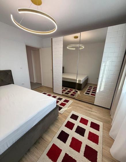 Apartament cu 3 camere decomandat, mobilat în Tomis III