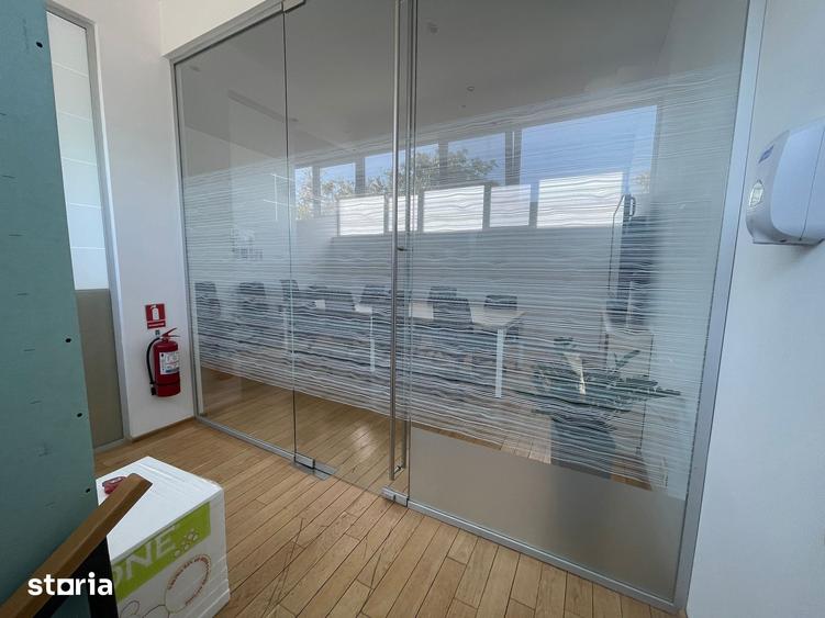 Spațiu comercial, de 380 mp, în Nord