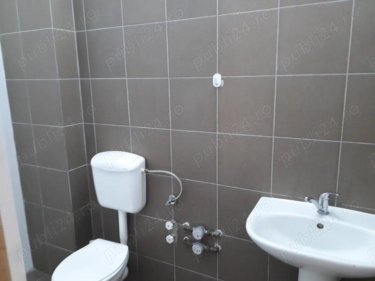 Spațiu comercial, de 60 mp, în Abator