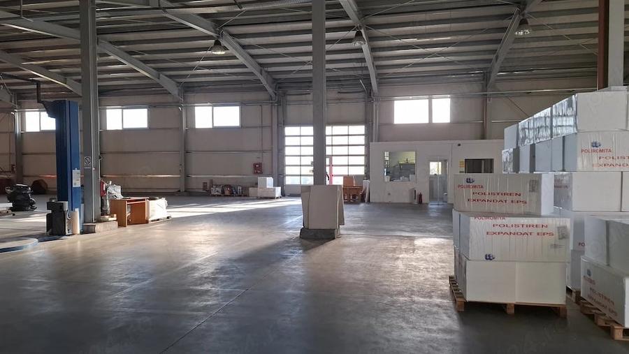 Spațiu comercial, de 3,450 mp, în Central