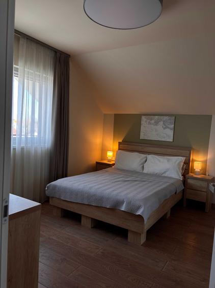Apartament cu 3 camere decomandat în Dumbrăvița