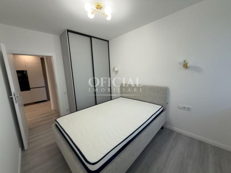 Apartament cu 2 camere semidecomandat, mobilat în Florești