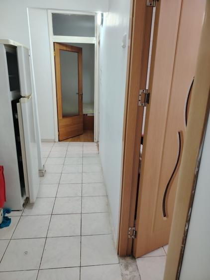 Casă cu 2 camere decomandat în Rahova