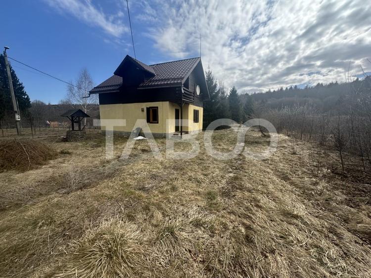 Casă individuală cu 4 camere cu Teren 1200 Mp în Sâmbăta de Sus
