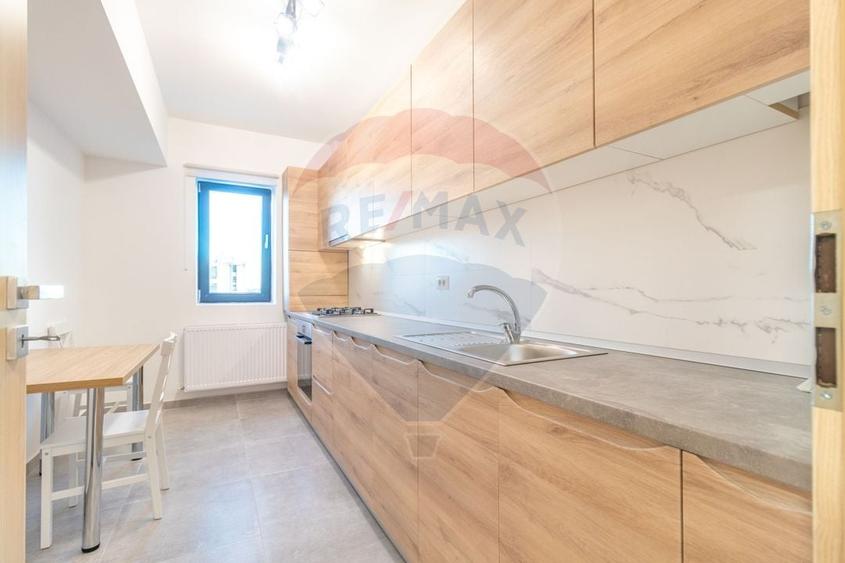 Apartament cu 2 camere decomandat, mobilat în Parcul Carol