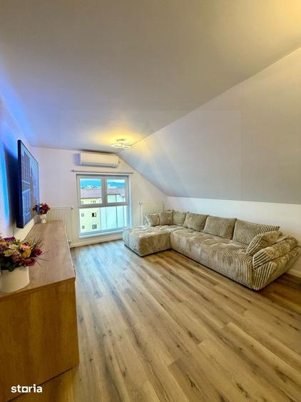 Apartament cu 4 camere decomandat în Turnișor