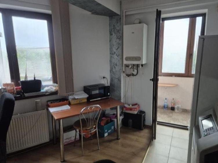 Apartament cu 2 camere decomandat în Cetate