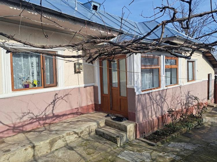 Casă cu Teren 1024 Mp în Central