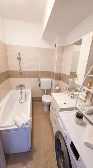 Apartament cu 2 camere decomandat în Est