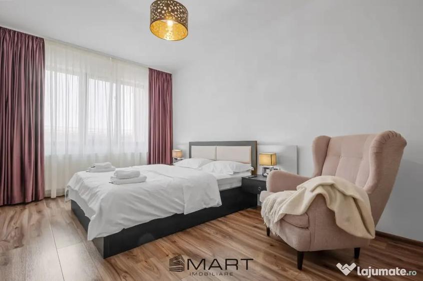 Apartament cu 4 camere decomandat în Tractorul