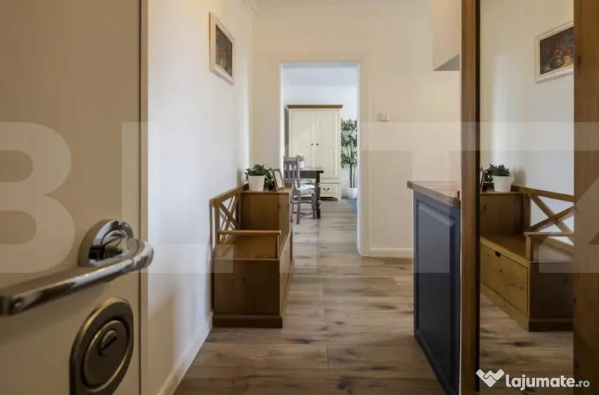 Apartament cu 2 camere semidecomandat în P-ța Unirii