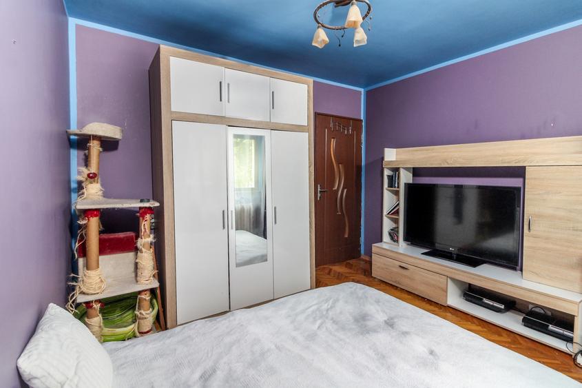 Apartament cu 3 camere decomandat, mobilat în Zorilor