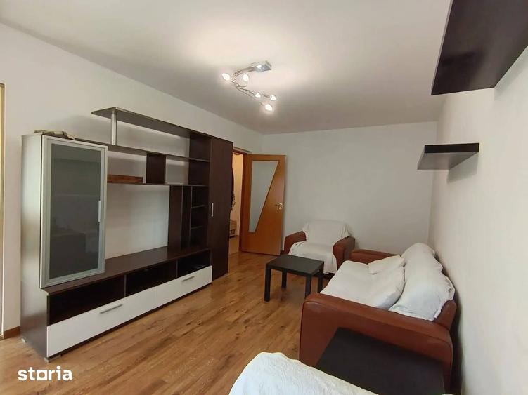 Apartament cu 3 camere decomandat în Sălăjan