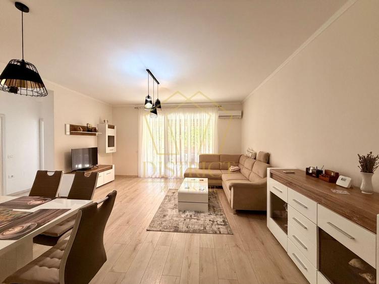 Apartament cu 3 camere semidecomandat, mobilat în Aradului