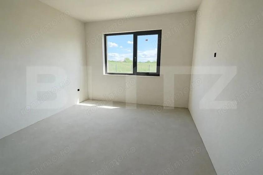 Casă cu 4 camere cu Teren 500 Mp în Central