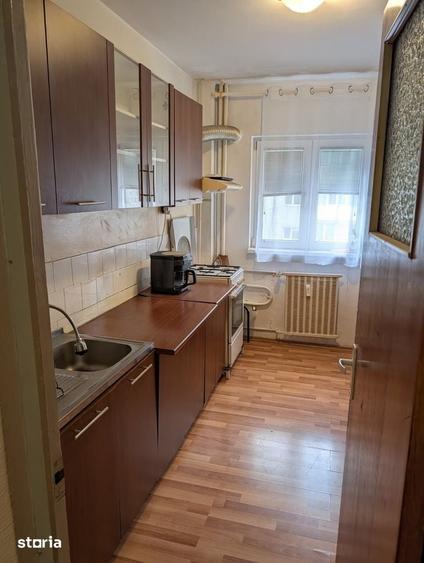 Apartament cu 2 camere decomandat în Titan