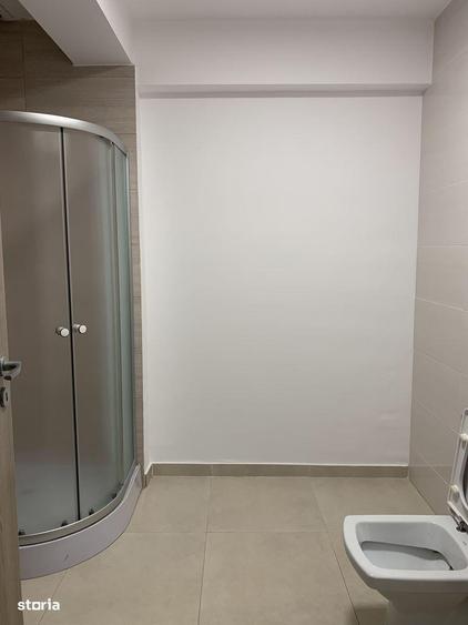 Apartament cu 3 camere, mobilat în Calea Călărașilor