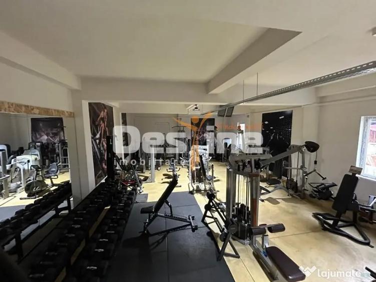 Spațiu comercial, de 336 mp, în Central