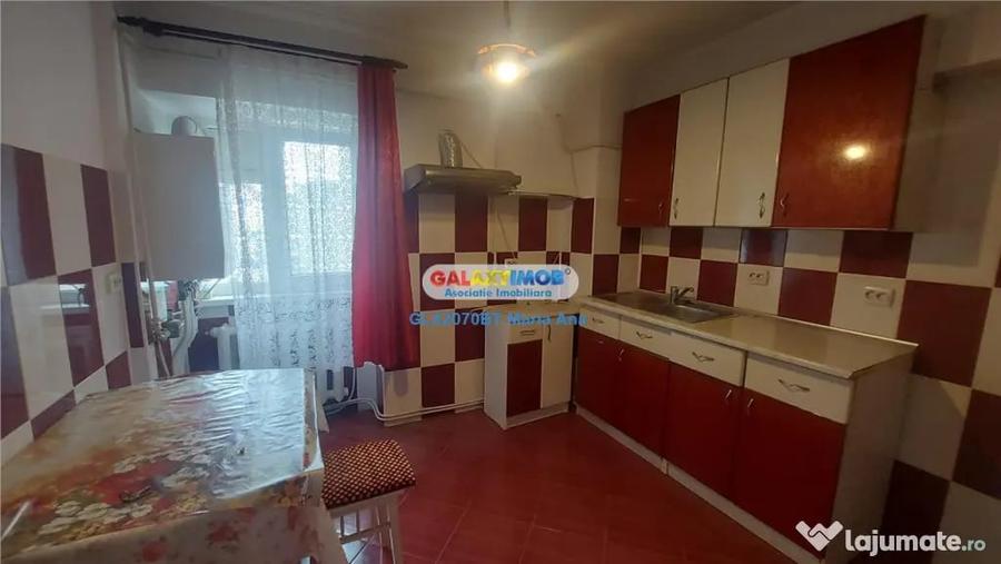 Apartament cu 4 camere decomandat în Ultracentral