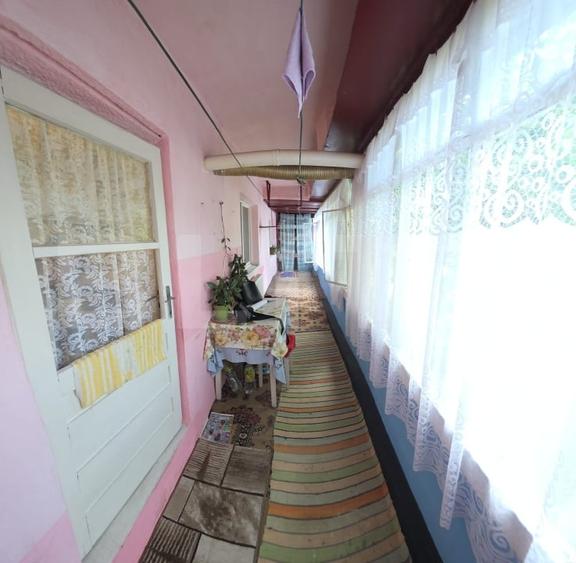 Apartament cu 3 camere decomandat, mobilat în Dancu