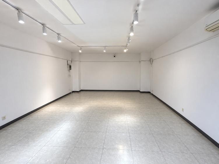 Spațiu comercial, de 30 mp, în Alexandru cel Bun