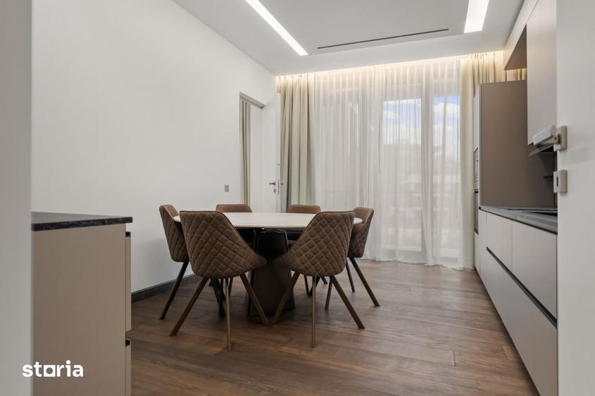 Apartament cu 5 camere decomandat în Kiseleff