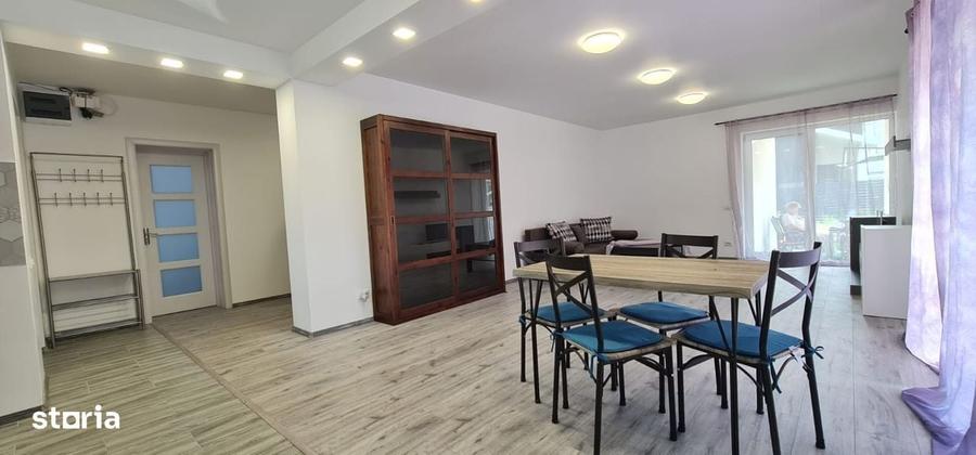 Casă cu 4 camere în Central