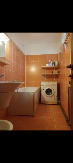 Apartament cu 3 camere decomandat în Nord
