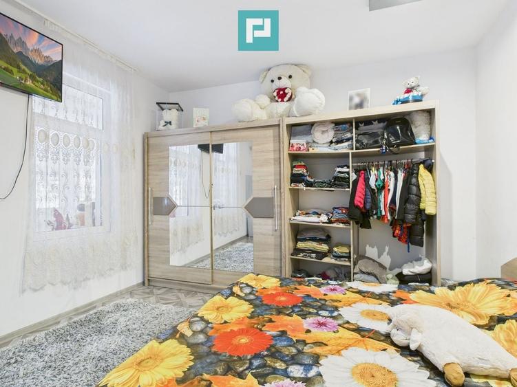 Casă individuală cu 5 camere cu Canalizare în Central